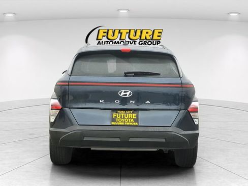 Used 2024 Hyundai Kona SEL image 5