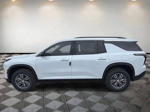 New 2026 Chevrolet Traverse LT w/ Driver Confidence Package image 8