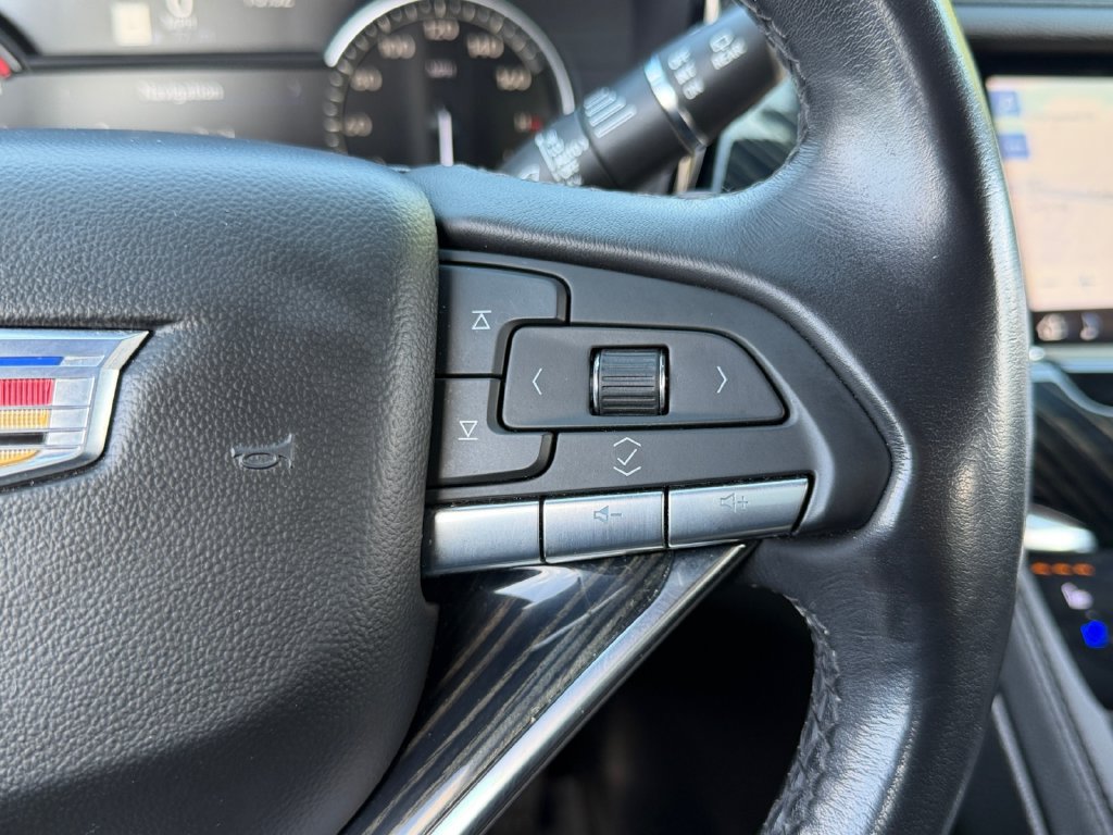 Used 2023 Cadillac XT6 Premium Luxury AWD/4WD image 18