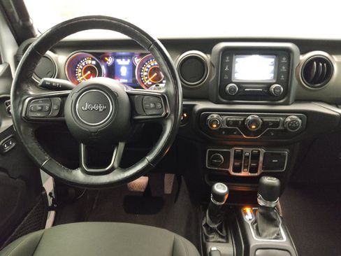 Used 2018 Jeep Wrangler Unlimited Sport S image 22