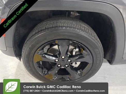 Used 2023 Jeep Grand Cherokee Altitude AWD/4WD image 43