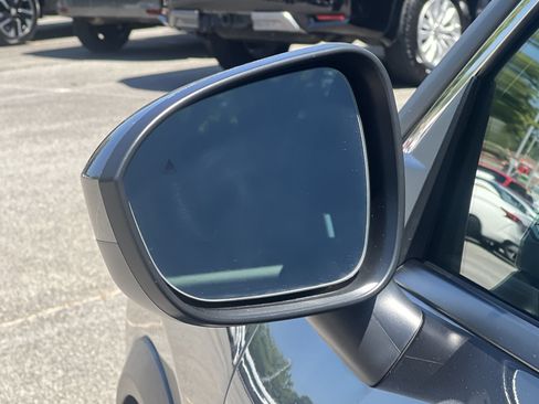 Certified 2026 Nissan Rogue SV FWD image 29