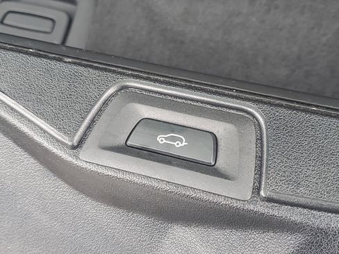 Certified 2025 BMW X5 xDrive40i w/ M Sport Package image 27