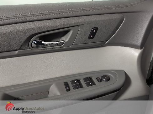 Used 2014 GMC Acadia SLT image 12