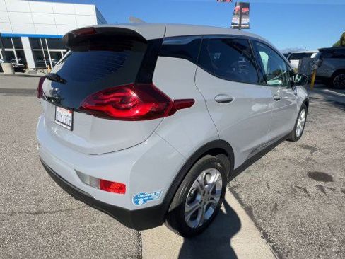 Used 2021 Chevrolet Bolt LT image 8