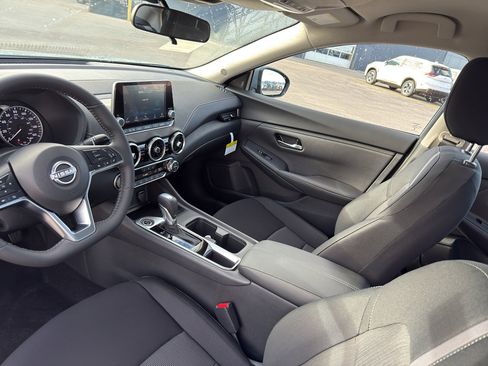 New 2025 Nissan Sentra SV image 24