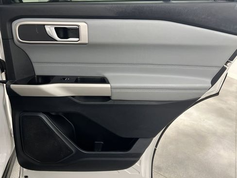 Used 2021 Ford Explorer XLT w/ Equipment Group 202A image 21