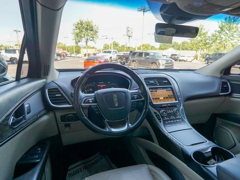 Used 2019 Lincoln Nautilus Select FWD image 14