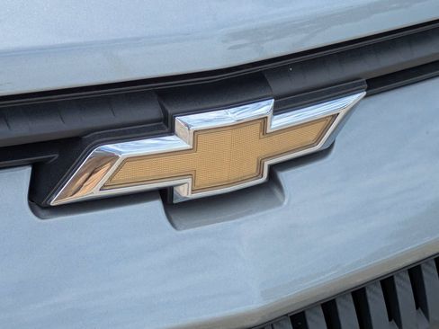 Used 2025 Chevrolet Equinox EV LT FWD image 13