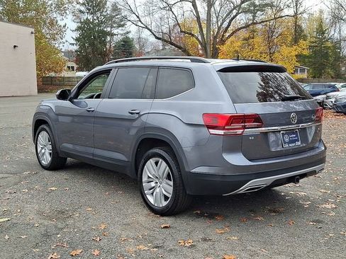 Used 2020 Volkswagen Atlas SE w/ Panoramic Sunroof Package image 7