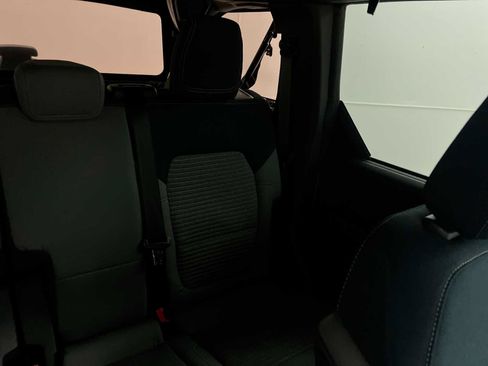 Used 2022 Ford Bronco Outer Banks AWD/4WD image 14