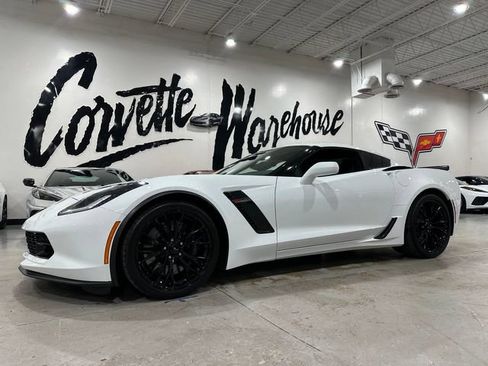 Used 2016 Chevrolet Corvette Z06 w/ Battery Protection Package RWD image 2