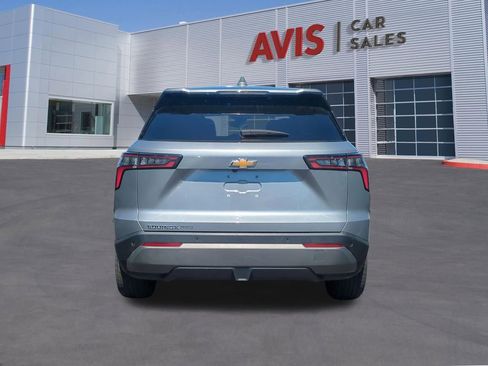 Used 2025 Chevrolet Equinox LT AWD/4WD image 9