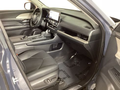 Used 2024 Toyota Grand Highlander AWD image 43