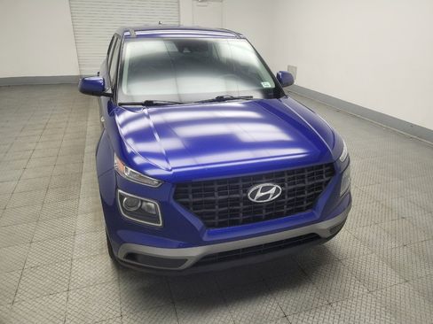 Used 2020 Hyundai Venue SE FWD image 14