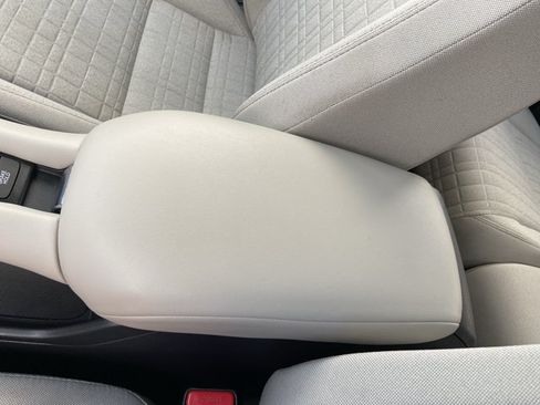 Used 2025 Honda HR-V LX image 42