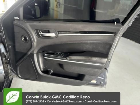 Used 2018 Chrysler 300 S AWD/4WD image 37