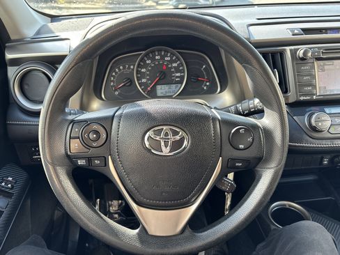 Used 2014 Toyota RAV4 XLE image 13