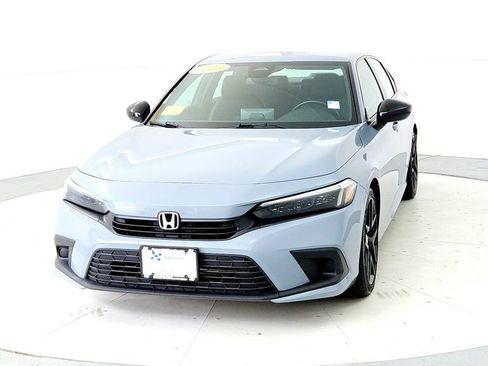 Used 2023 Honda Civic Sport image 2
