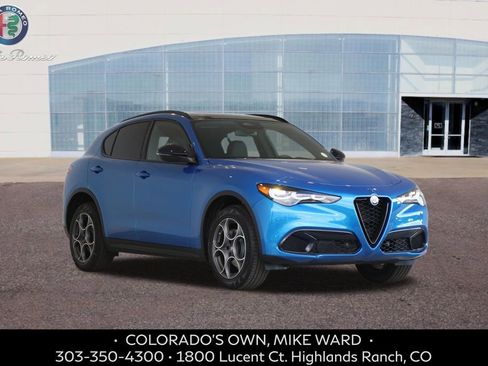 New 2025 Alfa Romeo Stelvio Sprint image 8