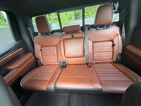 Used 2023 GMC Sierra 1500 Denali Ultimate AWD/4WD image 35
