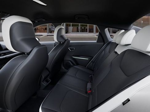 New 2026 Kia K4 EX FWD image 18