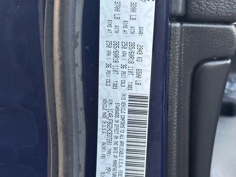 Used 2017 Jeep Grand Cherokee Limited image 31