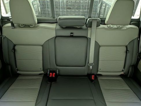 New 2025 Chevrolet Silverado 1500 ZR2 w/ Technology Package image 29