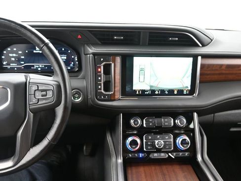 Used 2023 GMC Yukon Denali Ultimate AWD/4WD image 22