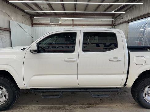 Used 2021 Toyota Tacoma SR image 5