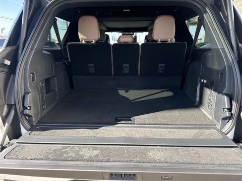 New 2025 Lincoln Navigator L Black Label image 12