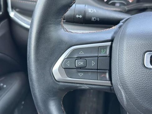 Used 2022 Jeep Compass Limited image 18