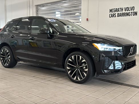 Certified 2026 Volvo XC60 B5 Ultra AWD/4WD image 3