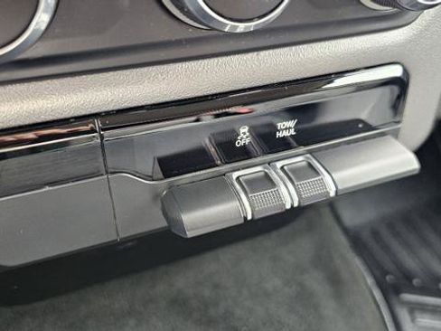 Used 2019 RAM 1500 Big Horn RWD image 29