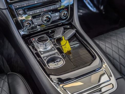 Used 2019 Jaguar XJ L Portfolio RWD image 29