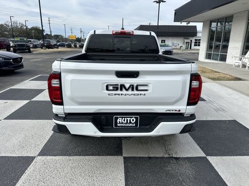 Used 2023 GMC Canyon AT4 w/ AT4 Premium Package image 4