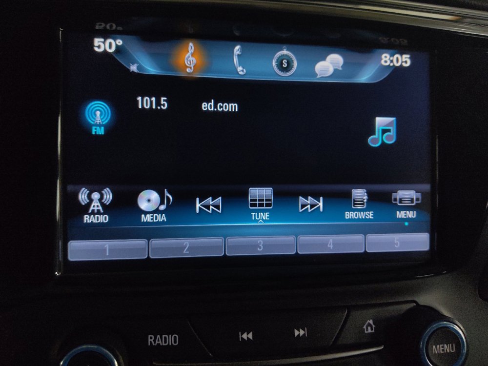 Used 2017 Buick Envision Essence FWD image 25