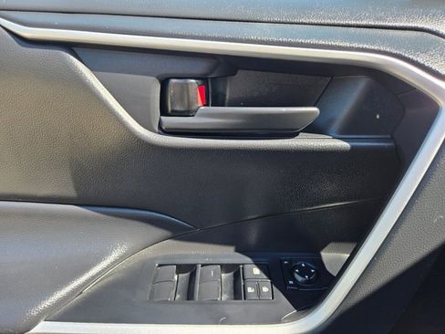 Used 2025 Toyota RAV4 LE image 11