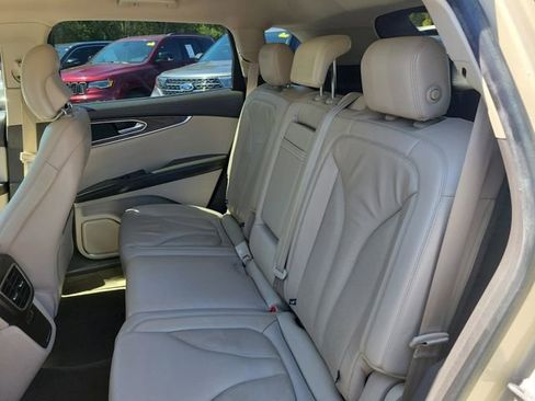 Used 2018 Lincoln MKX Select w/ Select Plus Package image 13