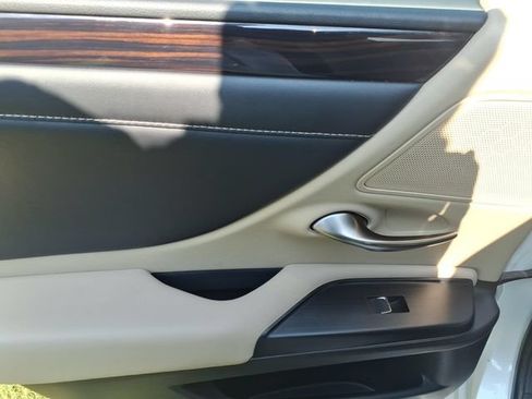 Used 2021 Lexus ES 350 w/ Premium Package FWD image 6