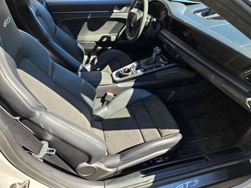 Used 2022 Porsche 911 GT3 image 15