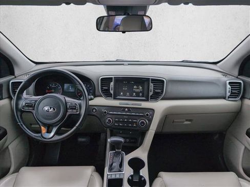 Used 2017 Kia Sportage EX image 20