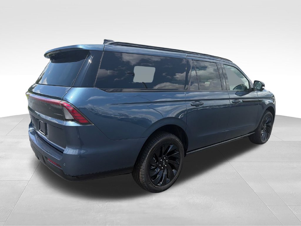 New 2027 Lincoln Navigator L Reserve w/ Jet Appearance Package AWD/4WD image 5
