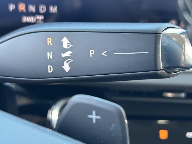 Used 2024 Buick Envision Preferred AWD/4WD image 12