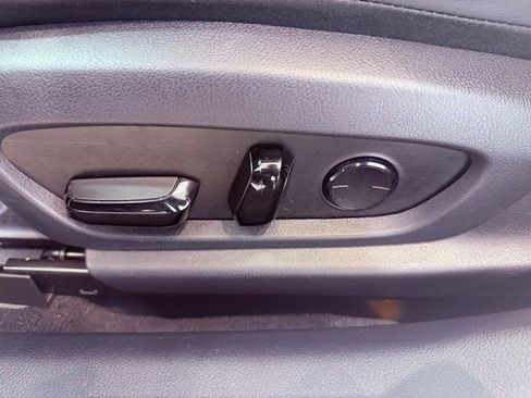 Certified 2025 Lexus ES 350 350 PREMIUM/CARPLAY/1 OWNER/L- w/ Premium Package image 19