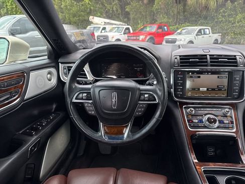Used 2017 Lincoln Continental Reserve w/ Luxury Package AWD/4WD image 26
