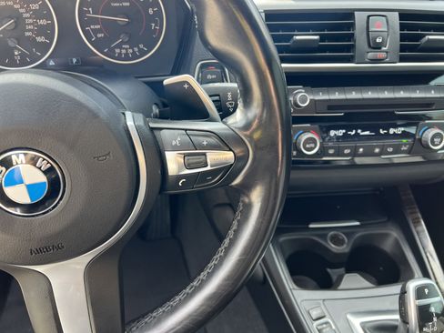 Used 2017 BMW 230i Coupe image 19