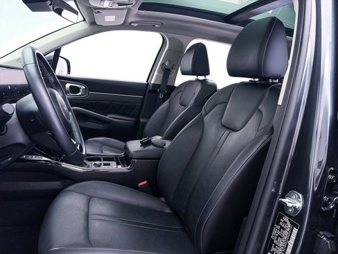 Certified 2024 Kia Sorento SX AWD/4WD image 19
