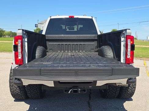 Used 2026 Ford F450 Lariat w/ Lariat Ultimate Package AWD/4WD image 12