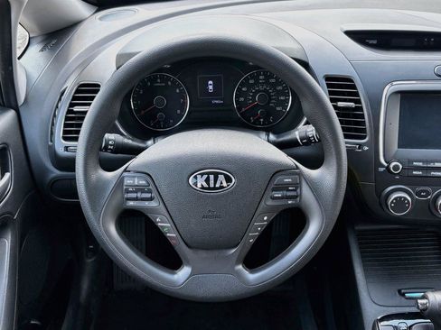 Used 2018 Kia Forte LX w/ LX Popular Package FWD image 17